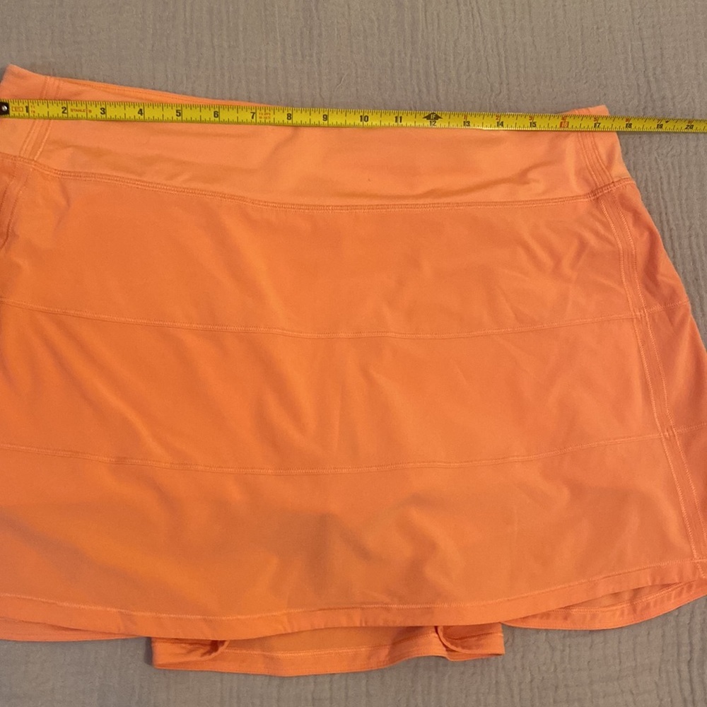 Lululemon athletica Orange Athletic Skirtwith built shorts size 12 - Picture 8 of 9